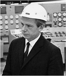 Peter Ellis (on right0